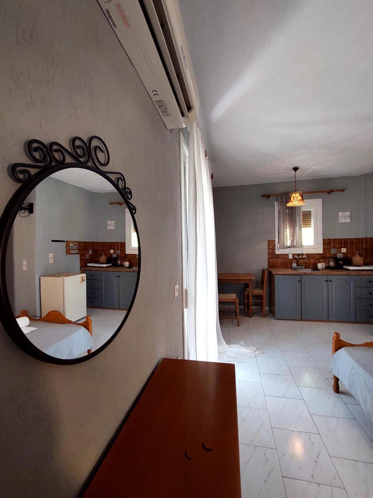 סטפילוס Georgia Apartments מראה חיצוני תמונה
