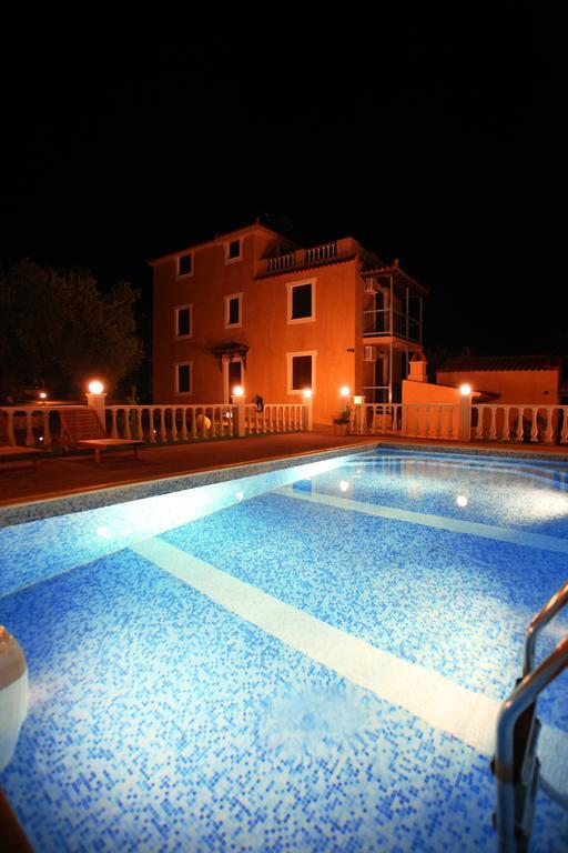 סטפילוס Georgia Apartments מראה חיצוני תמונה
